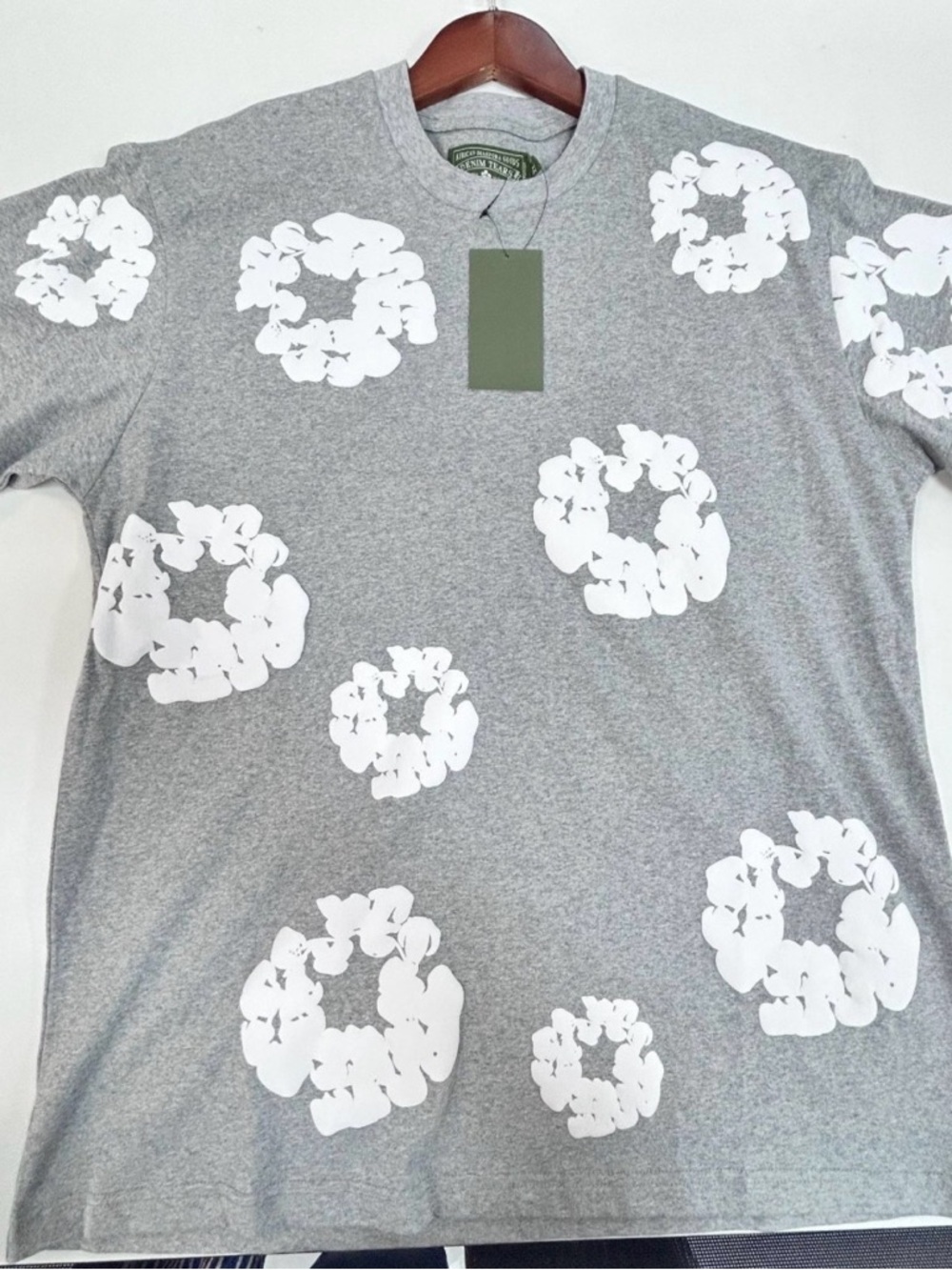 Men's Gray Graphic Crewneck Shirt with White Floral Prints